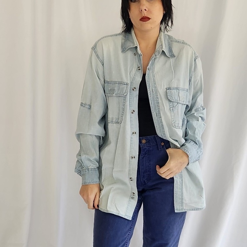 90s Light‎ Wash Denim Button Down Shirt